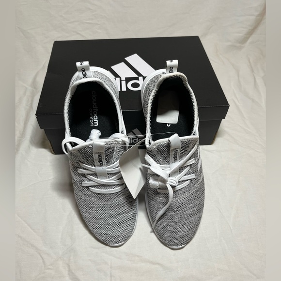 NWT Adidas Cloudfoam, Pure 2.0 Grey Running Shoes Women’s Size 9 - Picture 4 of 5
